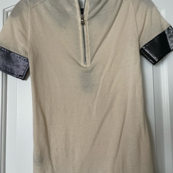 Marc Jacobs Ivory Cashmere Blend Unique Top Sweater XS Short Sleeved - Picture 2 of 10